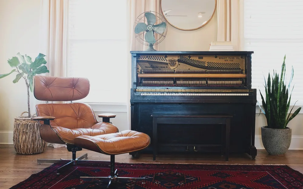 Fabric or leather: which sofa suits you?